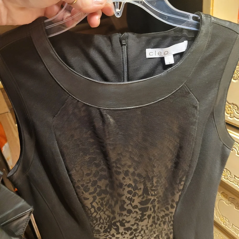 Dress - Picture 1 of 12